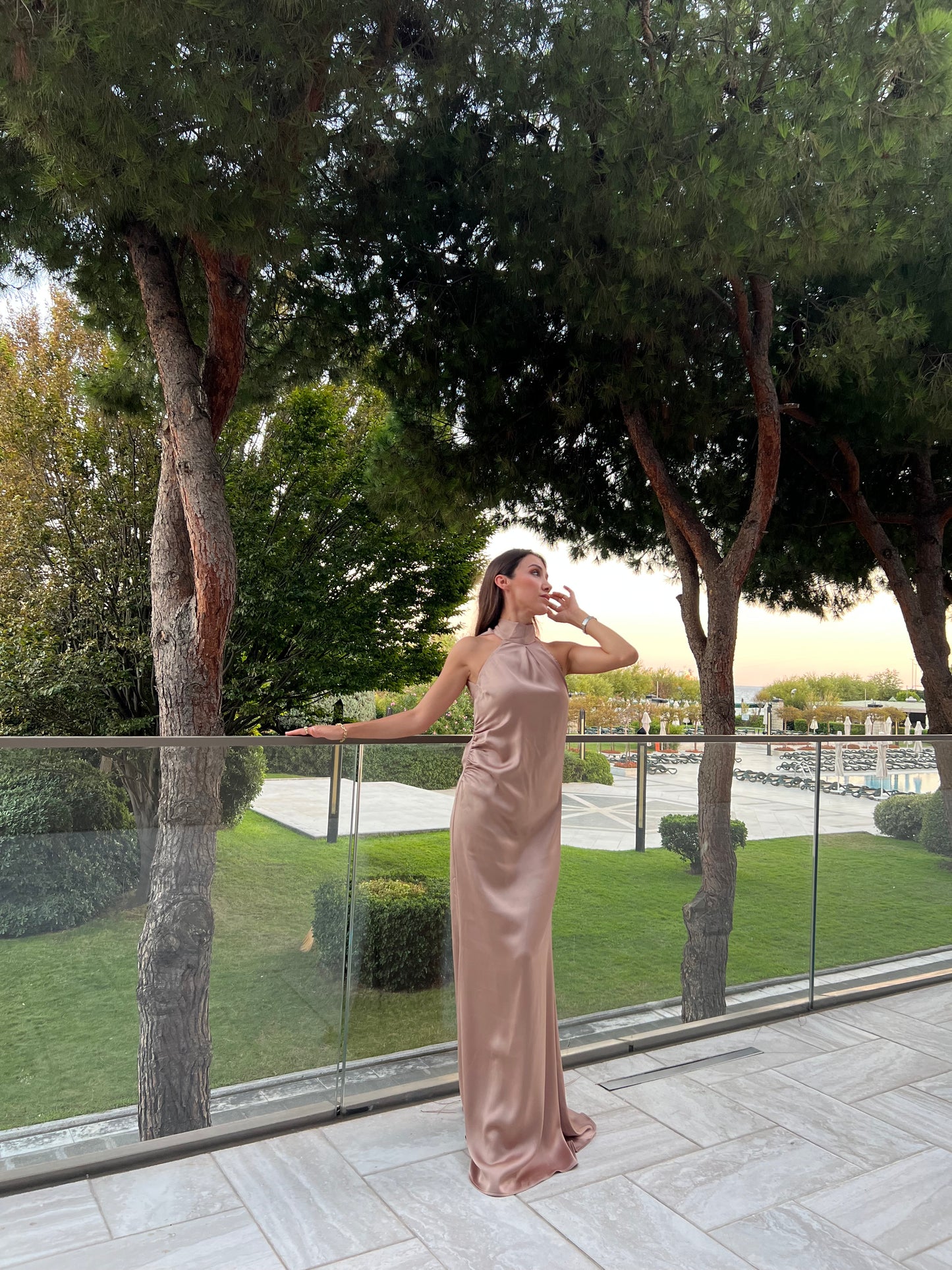 Valentine Brown Saten Maxi Elbise