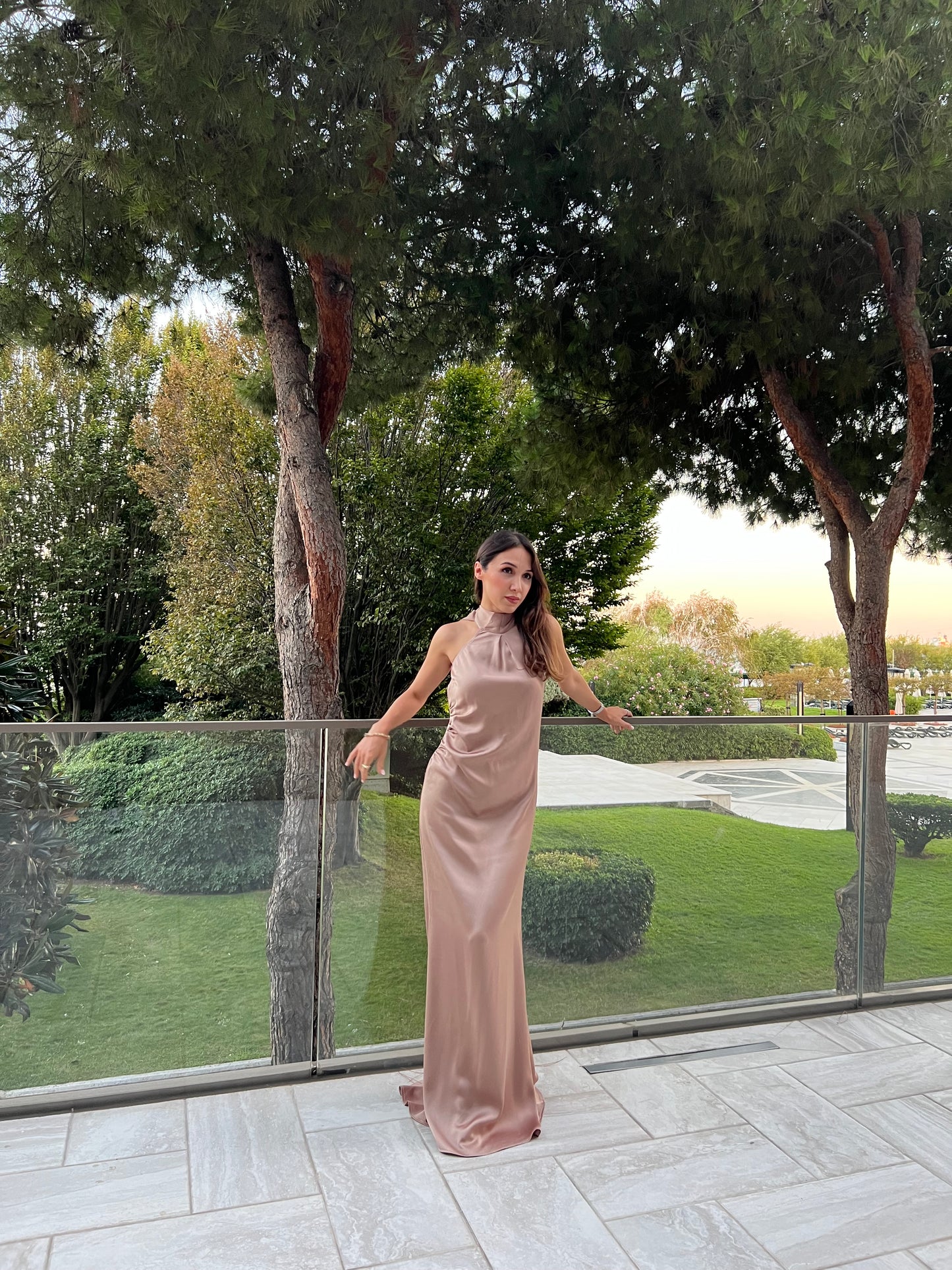 Valentine Brown Saten Maxi Elbise